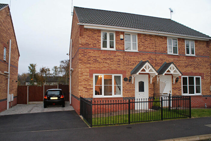 3 Bedroom Semi-Detached House To Rent In Forest Rise, Worksop, S80