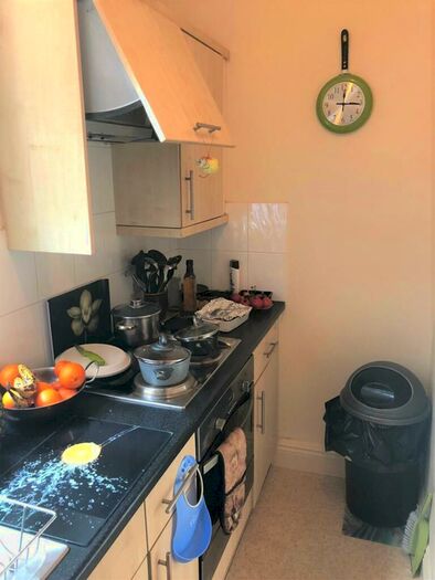 1 Bedroom Flat To Rent In London Road, North End, Portsmouth, Hants, PO2
