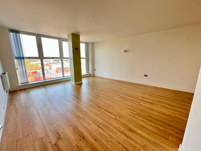 2 Bedroom Penthouse To Rent In Meadow Walk, Chelmsford, Essex, CM1