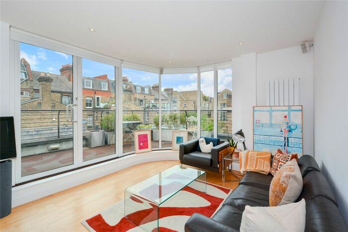 1 Bedroom Flat To Rent In Rose Court, Collins Yard, N1