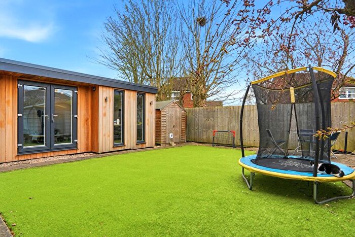 5 Bedroom Detached House For Sale In The Gallops, York, YO24