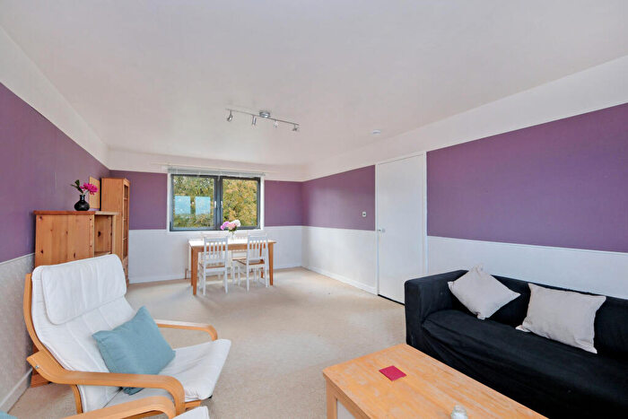 2 Bedroom Flat For Sale In Clifton Road, Hilton, Aberdeen, AB24