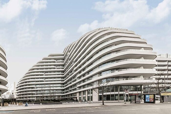 2 Bedroom Flat To Rent In Queenstown Road, London, SW11