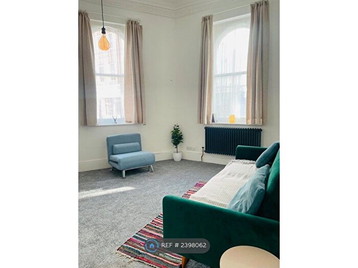 1 Bedroom Flat To Rent In Commercial Road, Gloucester, GL1