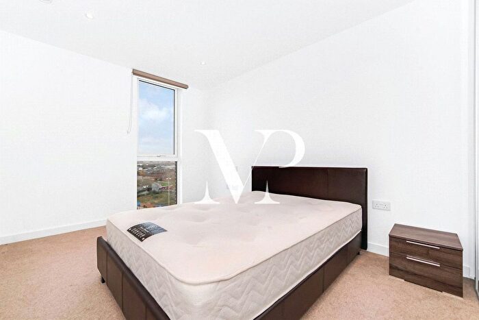 2 Bedroom Flat To Rent In Canning Town, Discovery Tower, London, E16