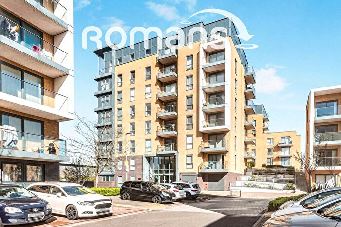 1 Bedroom Apartment For Sale In Drake Way, Reading, Berkshire, RG2