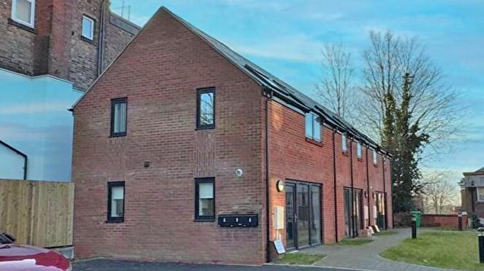 1 Bedroom End Of Terrace House To Rent In Elm Bank, Mapperley Park, Nottingham, Nottinghamshire, NG3