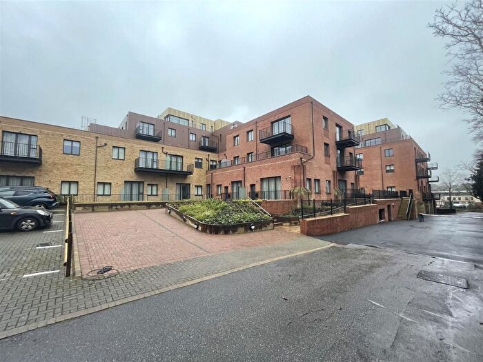 1 Bedroom Flat To Rent In Farnborough Road, Farnborough, GU14