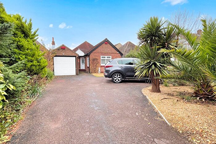 3 Bedroom Bungalow For Sale In Gosport Road, Stubbington, PO14
