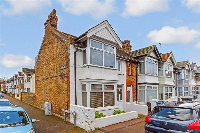 3 Bedroom End Terrace House For Sale In Danesmead Terrace, Margate, Kent, CT9