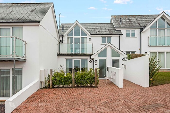 2 Bedroom Flat For Sale In Herbert Road, Salcombe, TQ8