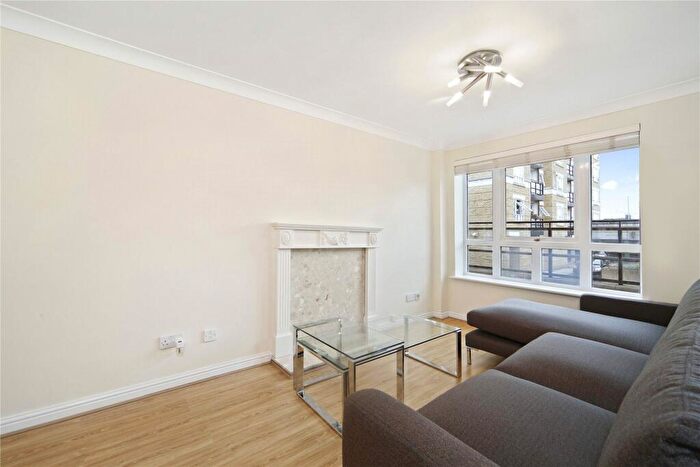 2 Bedroom Apartment To Rent In Stewart Street London, E14