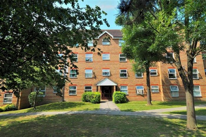 2 Bedroom Apartment To Rent In Cassis Court, Chigwell Lane, Loughton, IG10