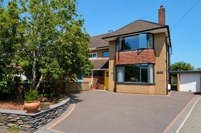 5 Bedroom Semi-Detached House For Sale In The Crescent, Backwell, BS48