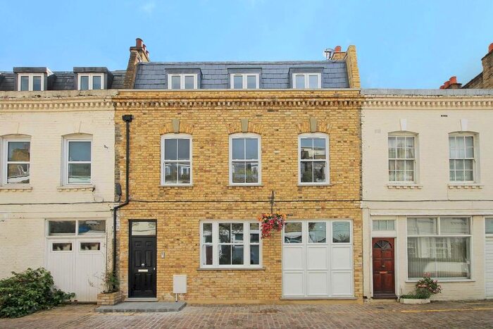 5 Bedroom Property To Rent In Spear Mews, London, SW5