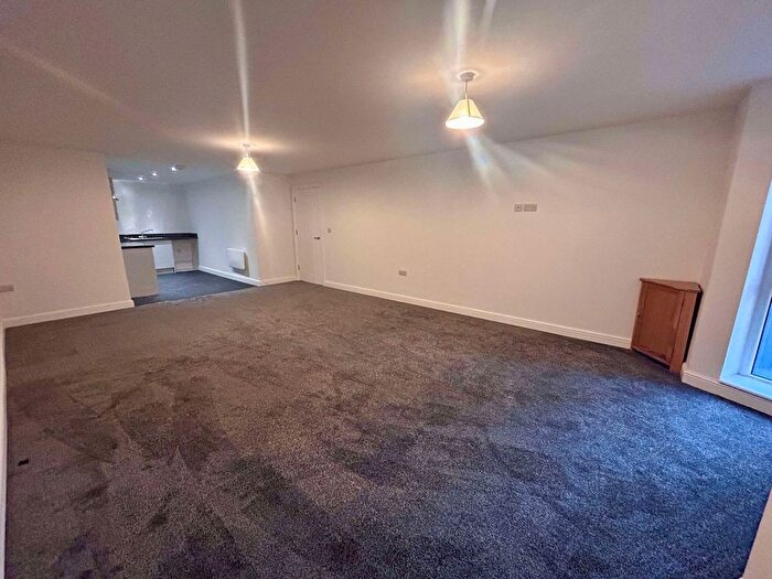 1 Bedroom Flat To Rent In Scholes Lane, St. Helens, WA10