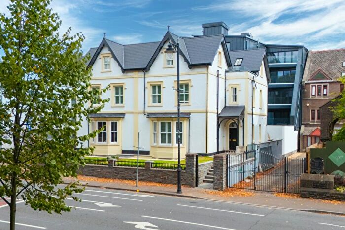 3 Bedroom Apartment To Rent In Park Place, City Centre, CF10