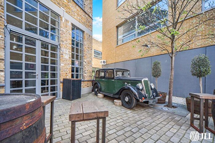 1 Bedroom Flat To Rent In Cloud Street, Sugar House Island, E15