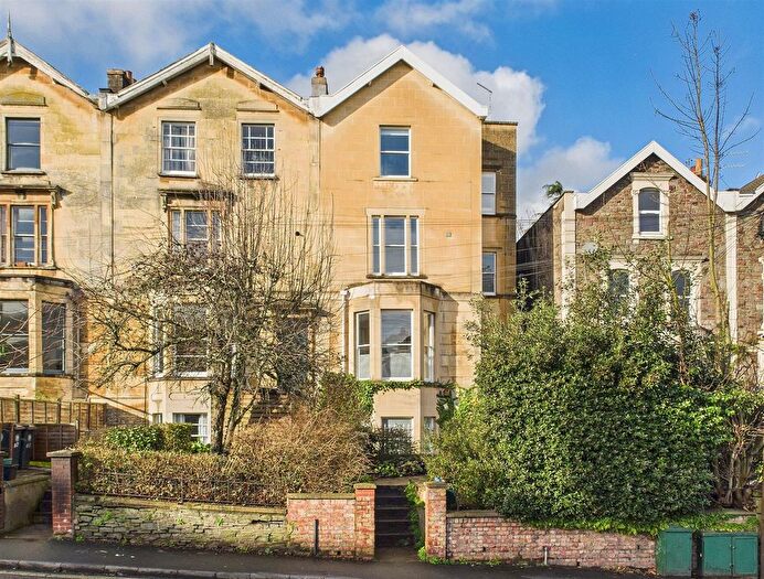 5 Bedroom Maisonette For Sale In Cotham Brow, Cotham, Bristol, BS6