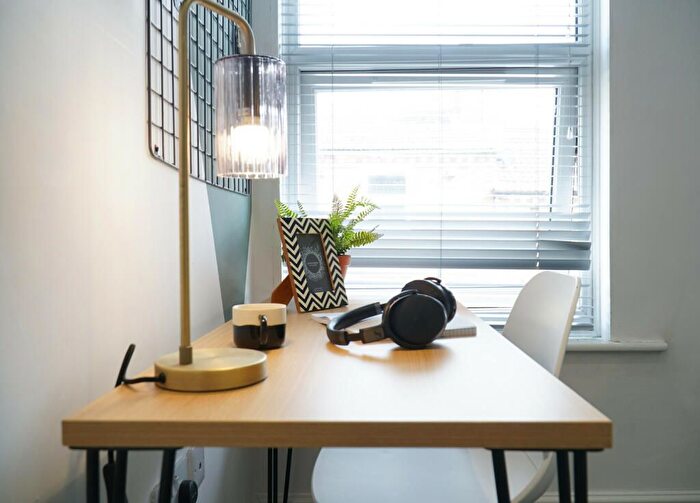 6 Bedroom Flat To Rent In Baggholme Road, Lincoln, LN2