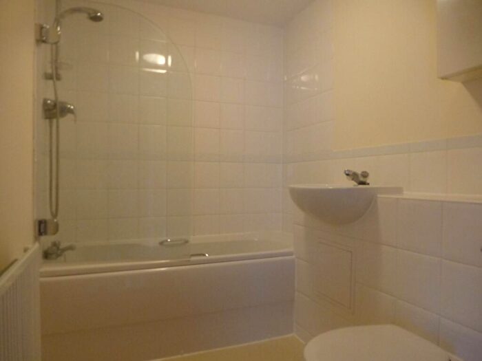 2 Bedroom Apartment To Rent In Commonwealth Drive, Crawley, RH10