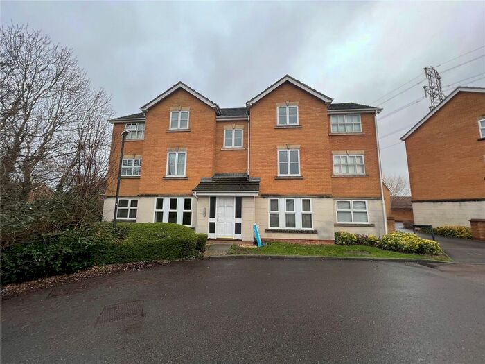 2 Bedroom Flat To Rent In Thorley Court, North Swindon, SN25