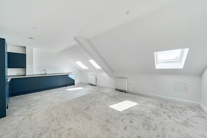 2 Bedroom Flat To Rent In Flat Discovery House, Southgate Street, GL1