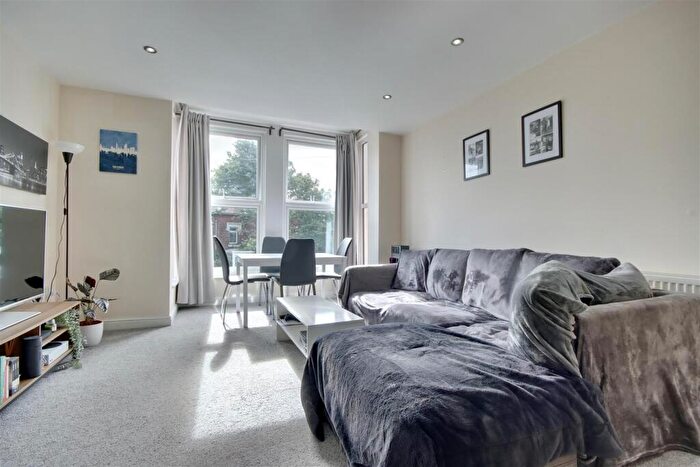 2 Bedroom Flat For Sale In St. Davids Road, Southsea, PO5