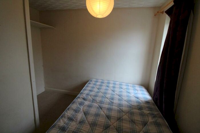 4 Bedroom Semi-Detached House To Rent In Ridgefield Road, Oxford, OX4
