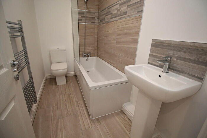 3 Bedroom Terraced House To Rent In Kilnhurst Road, Rawmarsh, S62