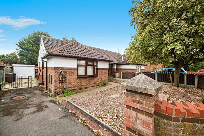 2 Bedroom Semi-Detached Bungalow For Sale In Chilwell Close, Barnsley, S71