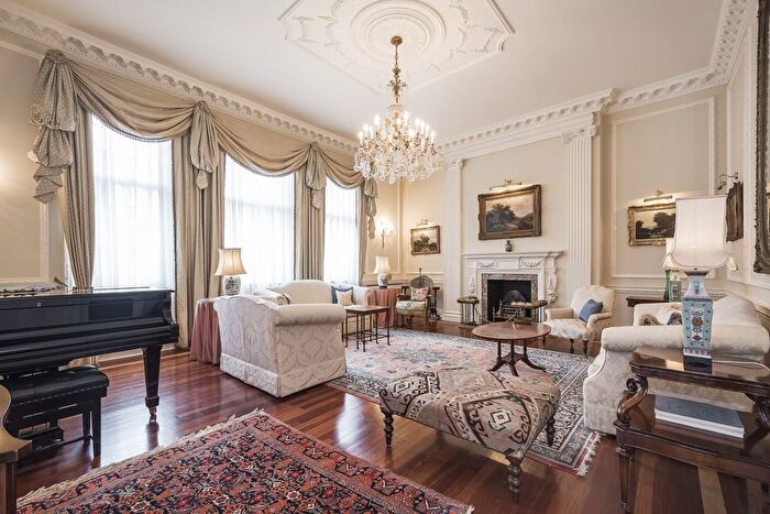 3 Bedroom Flat To Rent In Prince Consort Road, London, SW7