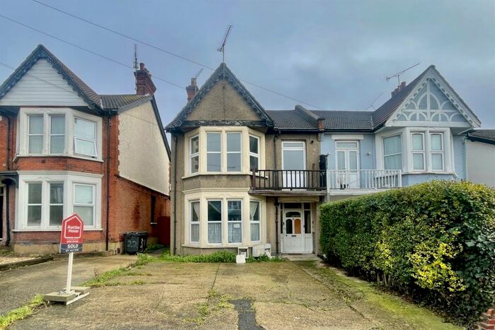 1 Bedroom Flat To Rent In Satanita Road, SS0