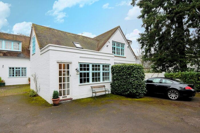 Studio To Rent In Buckhurst Road, Ascot, SL5