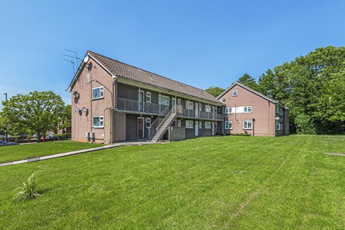 1 Bedroom Maisonette To Rent In Dene Gardens, Stanmore, HA7