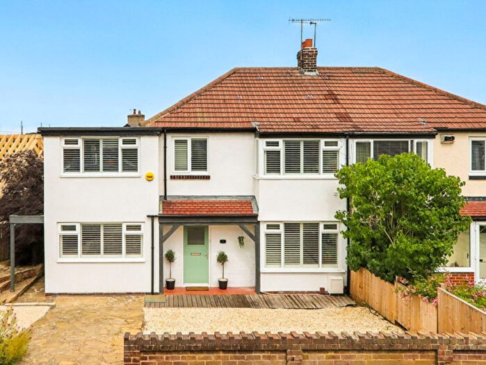 4 Bedroom Semi-Detached House For Sale In Foxholes Lane, Calverley, LS28