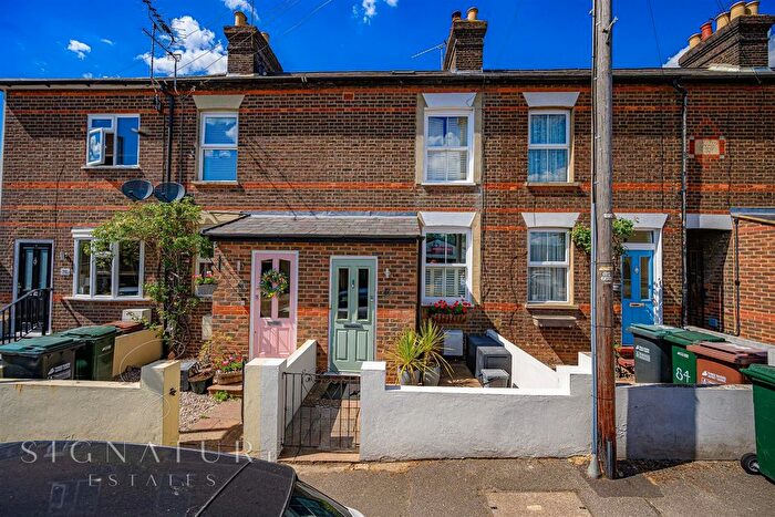 3 Bedroom Terraced House For Sale In Breakspeare Road, Abbots Langley, WD5