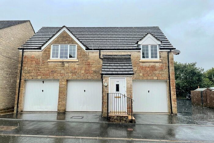 2 Bedroom Maisonette To Rent In Montgomery Drive, Tavistock, PL19