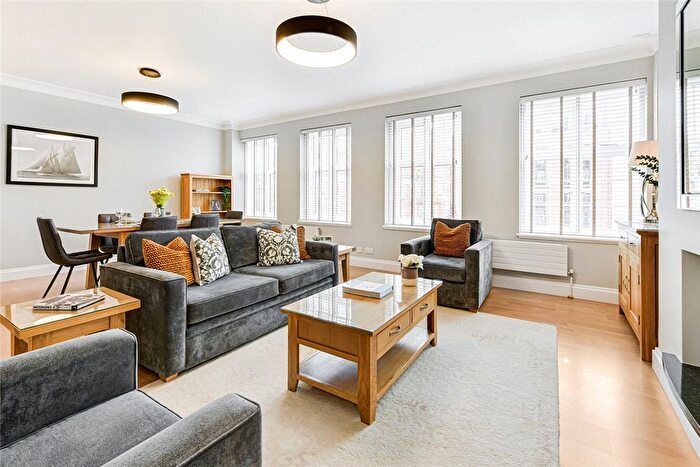 3 Bedroom Flat To Rent In Stafford Court, Kensington High Street, London, W8