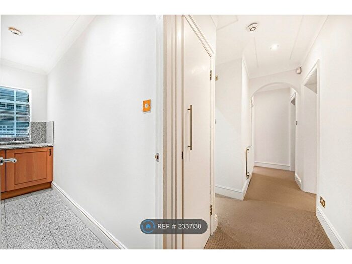 2 Bedroom Flat To Rent In Belsize Park, London, NW3