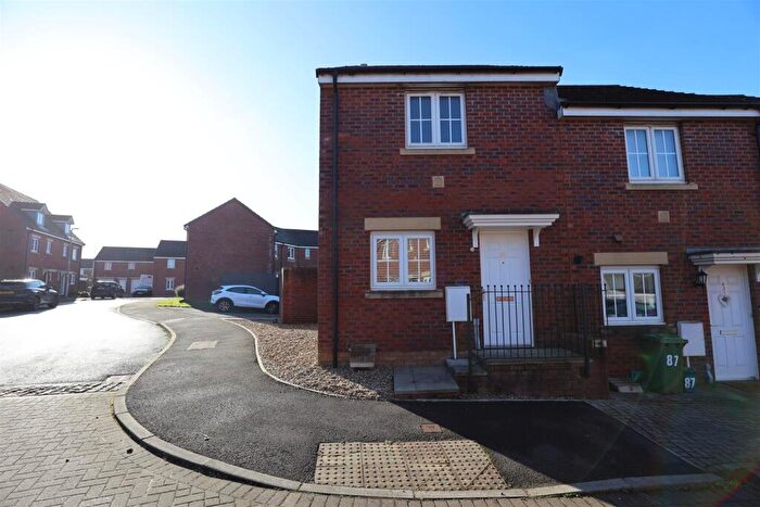 2 Bedroom End Of Terrace House To Rent In Lonydd Glas, Llanharan, Pontyclun, CF72