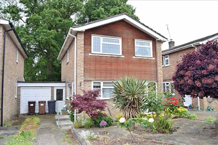 3 Bedroom Detached House For Sale In Juniper Road, CM3