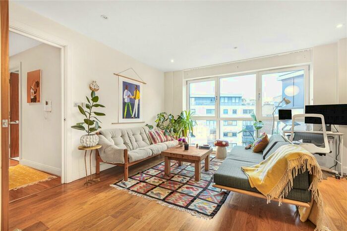 1 Bedroom Apartment To Rent In Clerkenwell Road, London, EC1M