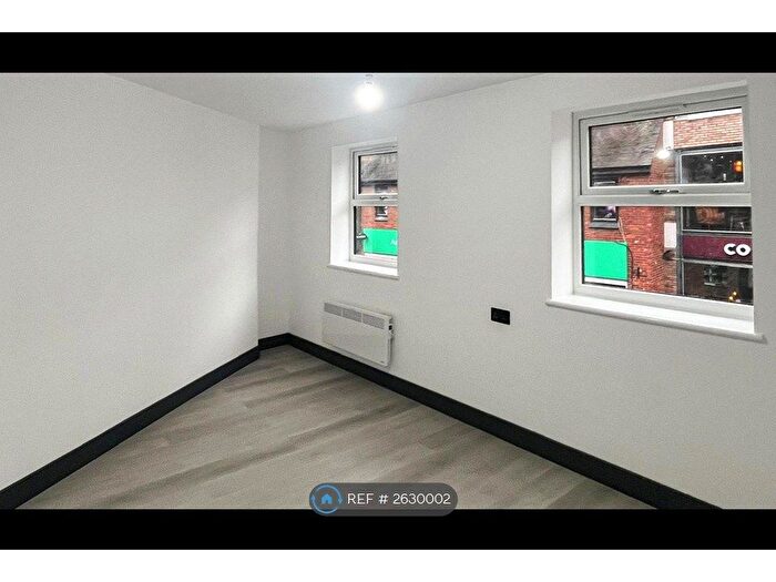 1 Bedroom Flat To Rent In High Street, Aylesbury, HP20