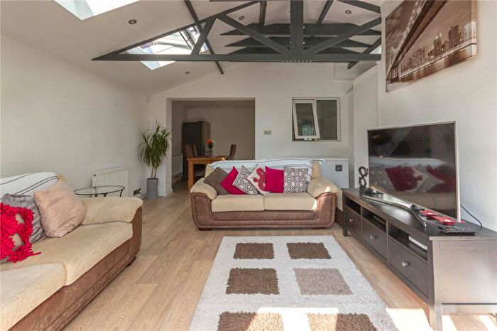 4 Bedroom Semi-Detached House To Rent In Passage Road, Henbury, Bristol, BS10