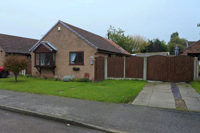 4 Bedroom Detached Bungalow To Rent In Priory Way, Snaith, Goole, East Yorkshire DN14