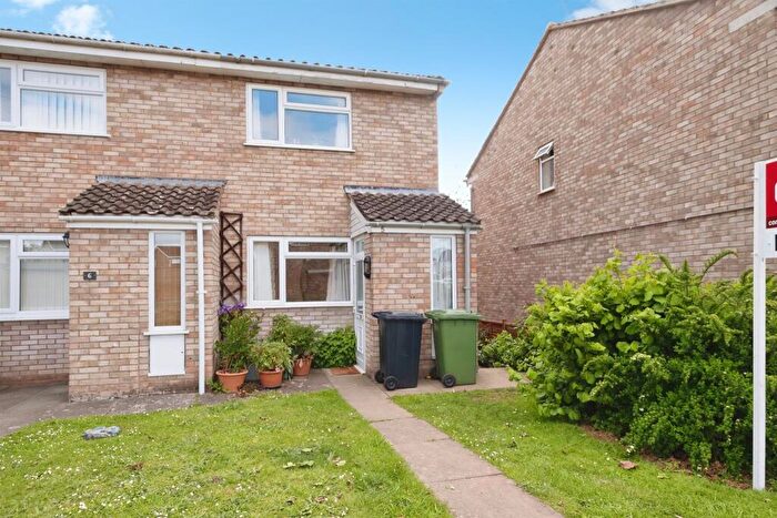 2 Bedroom End Of Terrace House For Sale In Franklin Walk, Hereford, HR4