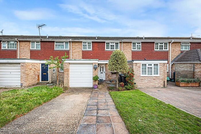 3 Bedroom Terraced House For Sale In Clovelly Way, Orpington, Kent, BR6