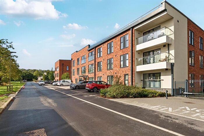 1 Bedroom Apartment To Rent In St Catherine's House, Westacott Road, Ambrosden, OX25