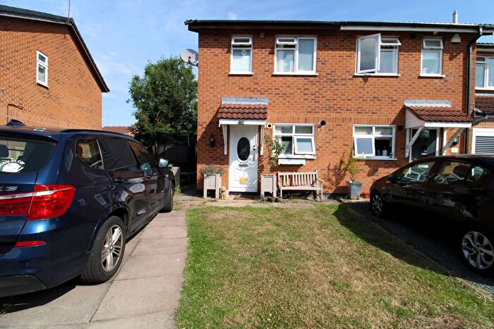 2 Bedroom Property To Rent In Mablowe Field, Wigston, LE18